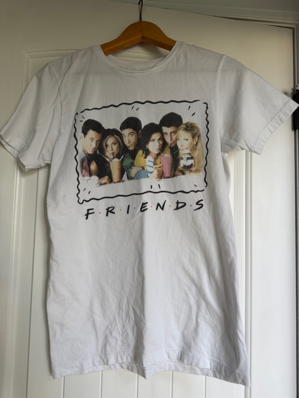 Friends Graphic Tee - White Crewneck Short Sleeve